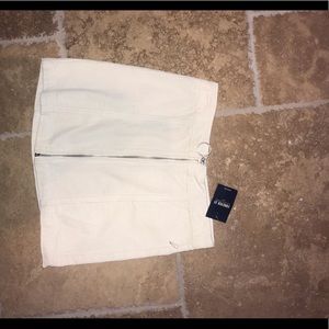 White skirt size small